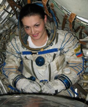 Елена Серова летчик-космонавт, Герой России